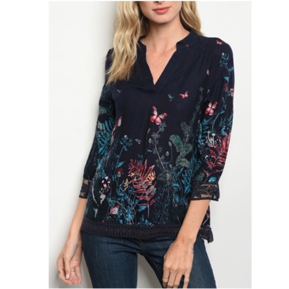 Lace Hem Navy Floral 3/4 Sleeve Blouse - Picture 5 of 6